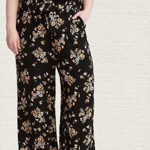 Torrid black floral wide leg pants